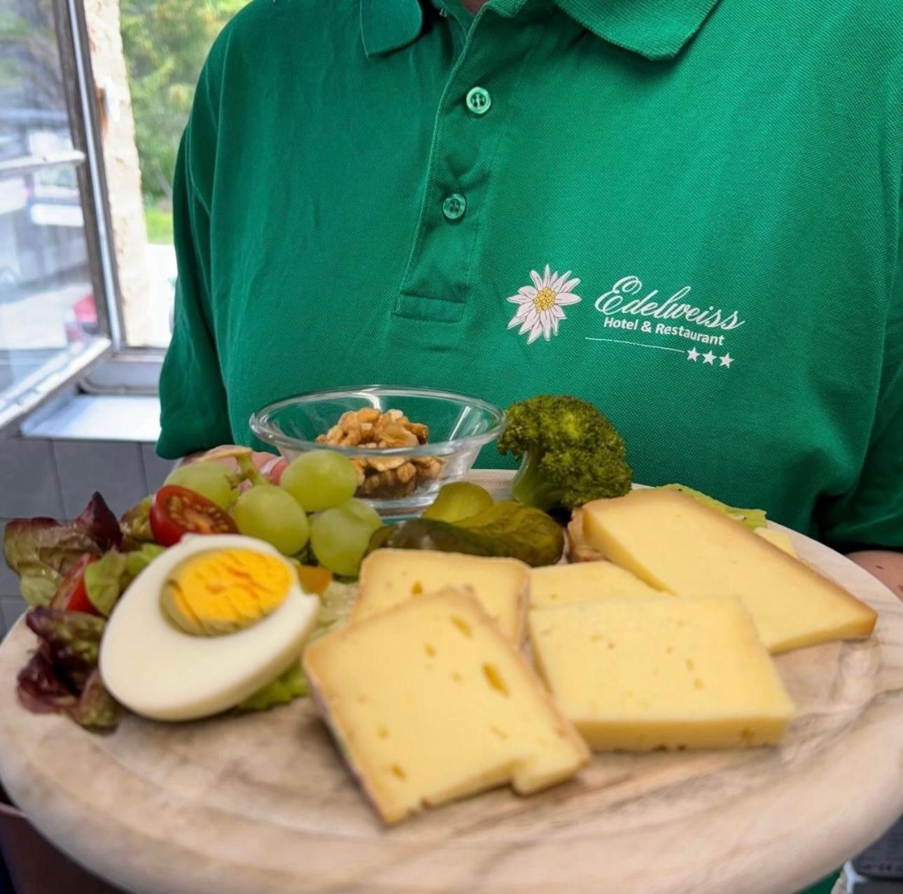 Hotel Restaurant Edelweiss Muhlen Zewnętrze zdjęcie